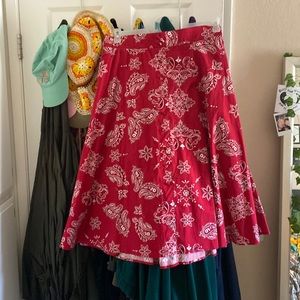 Torrid size 24 retro chic skirt